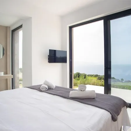 Sea Whisper With Private Pool & Panoramic Sea View * Plateies