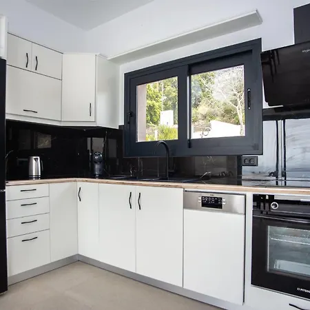 Sea Whisper With Private Pool & Panoramic Sea View * Plateies